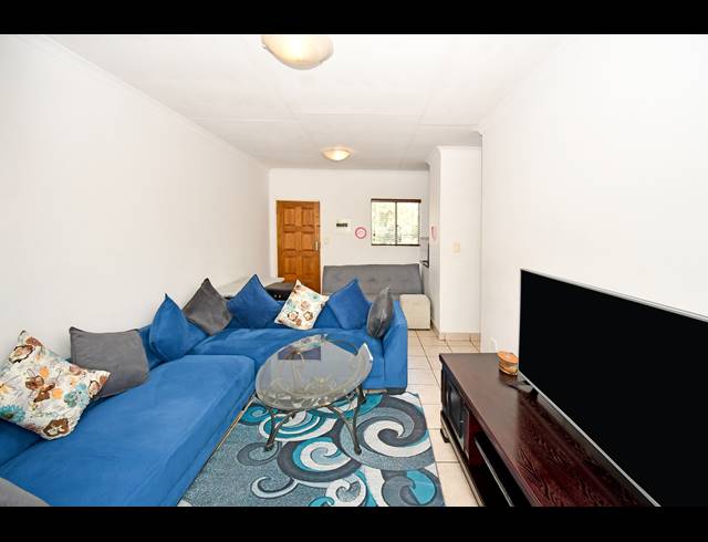 2 BEDROOM APARTMENT FOR SALE IN NOORDHANG